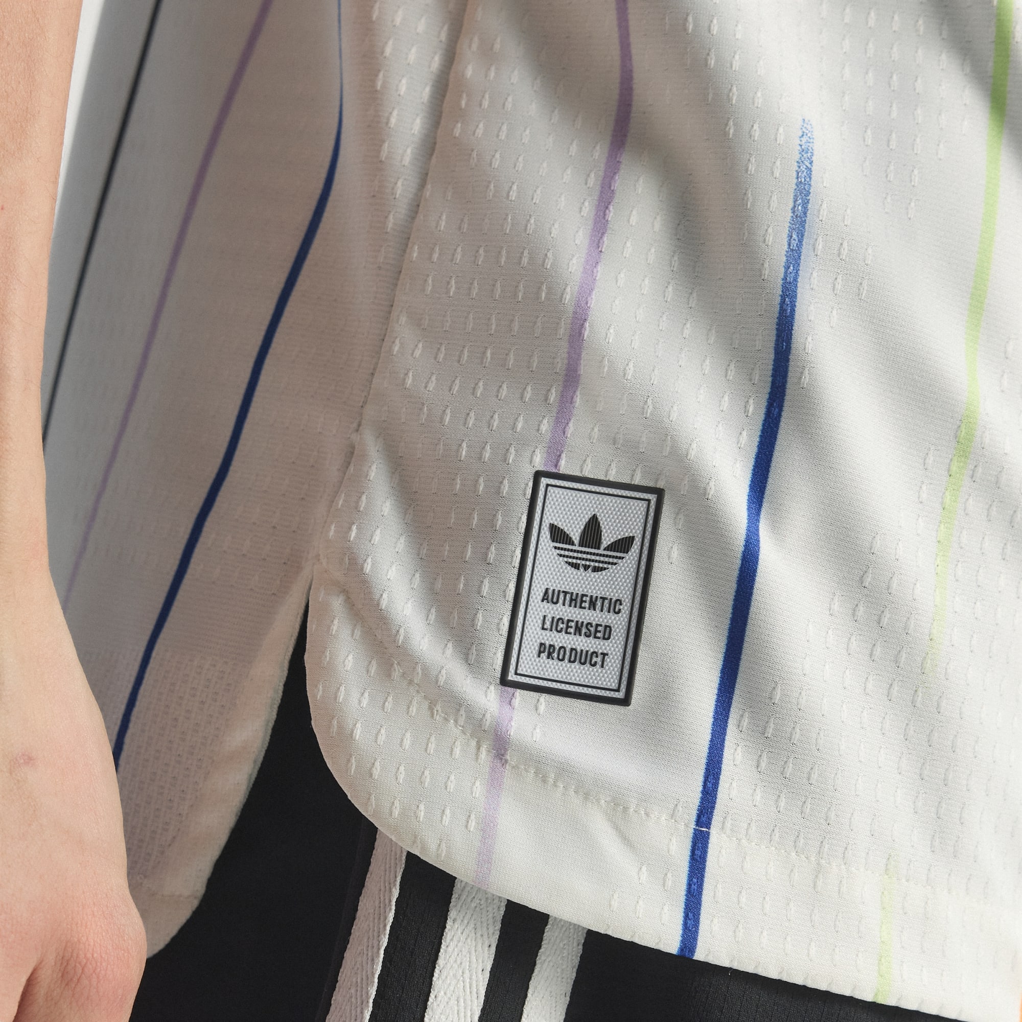 Japan_26_Away_Authentic_Jersey_White_KD3348_HM13